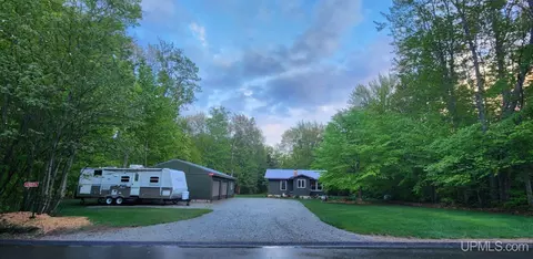 e9075 Powell Lake Road, Wetmore, MI 49895