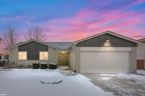 51547 Salvatori Dr, Chesterfield, MI 48047
