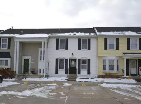 37442 Charter Oaks, Clinton Township, MI 48036