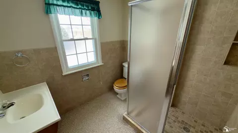 Bath - 1624 N Custer, Monroe, MI 48162 photo 5 of 5