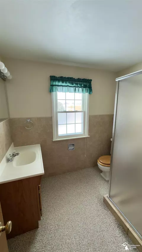Bath - 1624 N Custer, Monroe, MI 48162 photo 4 of 5