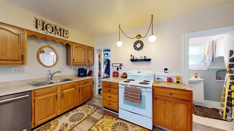 331 Carp, Ishpeming, MI 49849 photo 6