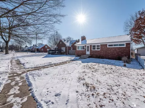 734 E Front, Monroe, MI 48161 photo 31