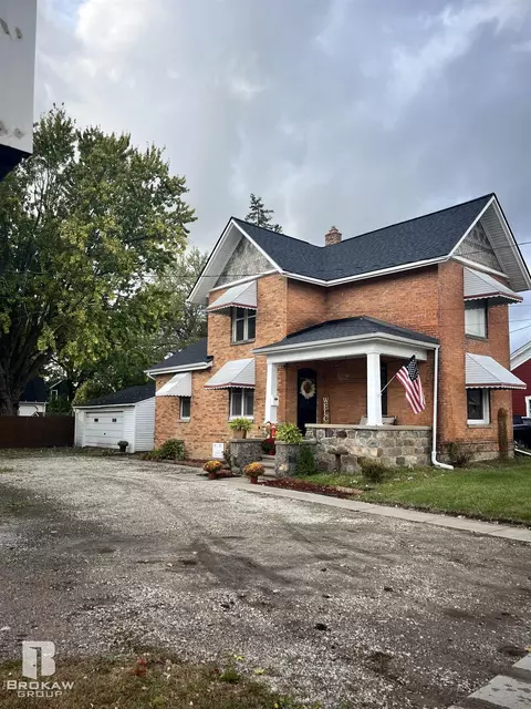 311 N State, Davison, MI 48423 photo 4