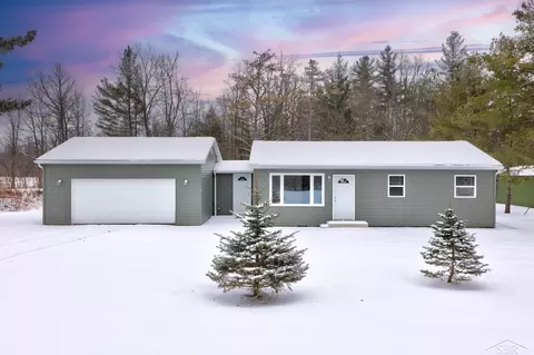2625 E Dayton, Caro, MI 48723