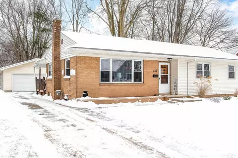 601 Maple, Midland, MI 48640