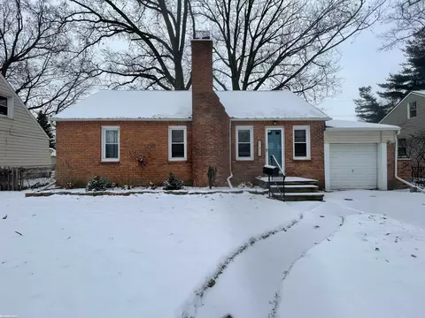 21912 Harper Lk, Saint Clair Shores, MI 48080