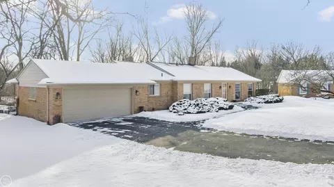 60639 Greenbrook, Washington, MI 48094