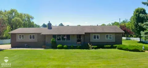 605 Crestview, Corunna, MI 48817 photo 2