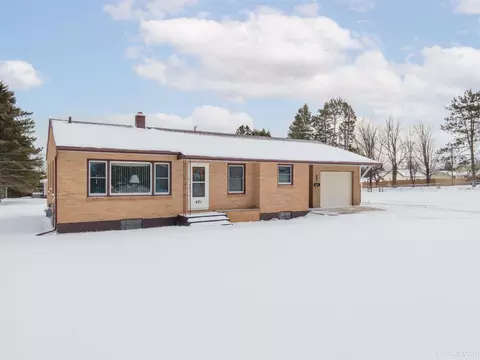 421 Roosevelt, Iron River, MI 49935