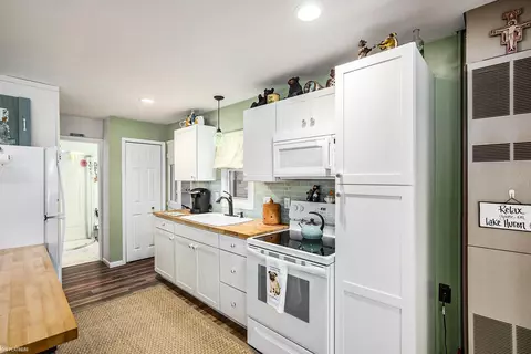 Kitchen - 6406 Brookside, Deckerville, MI 48427 photo 2 of 2
