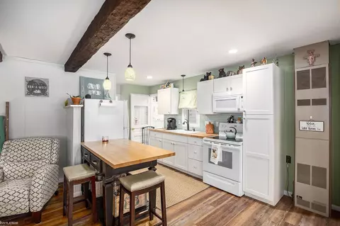 Kitchen - 6406 Brookside, Deckerville, MI 48427 photo 1 of 2