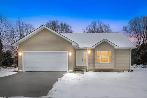 33870 Floyd, Clinton Township, MI 48035