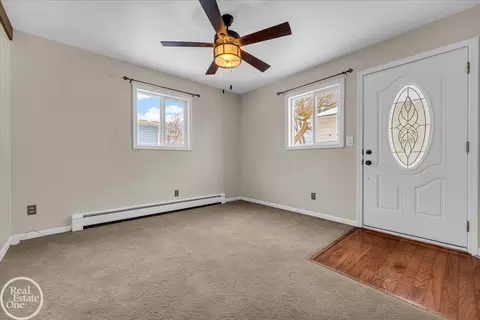 706 Townsend, Algonac, MI 48001 photo 3