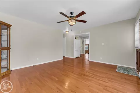 706 Townsend, Algonac, MI 48001 photo 6