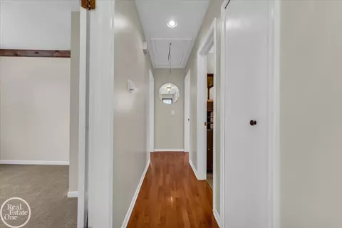 706 Townsend, Algonac, MI 48001 photo 2