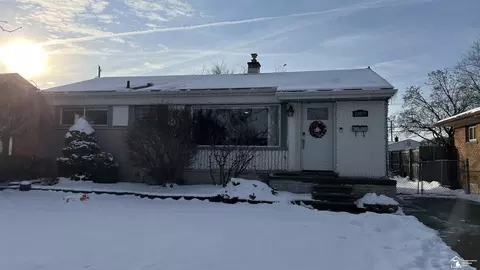 Exterior - 22055 Studio, Taylor, MI 48180 photo 2 of 4