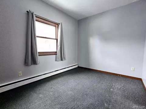 Bedroom - 516 S 10th, Escanaba, MI 49829 photo 3 of 3