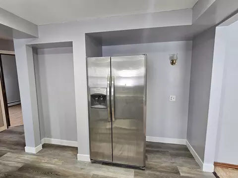 Kitchen - 516 S 10th, Escanaba, MI 49829 photo 3 of 3