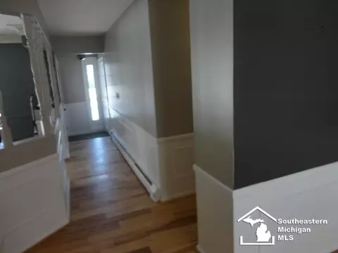 635 Ruff, Monroe, MI 48162 photo 9