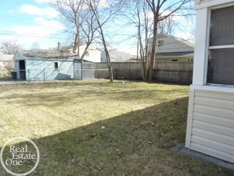 Exterior - 705 S Chocolay, Clawson, MI 48017 photo 3 of 4