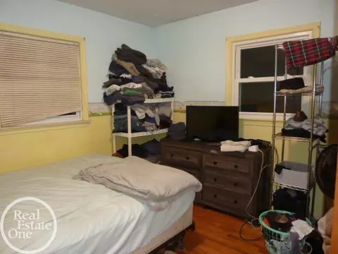 Bedroom - 705 S Chocolay, Clawson, MI 48017 photo 1 of 2