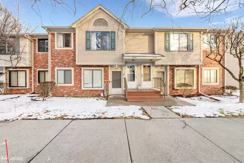 27663 Harrison Woods, Harrison Township, MI 48045