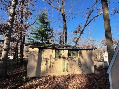 4030 N Eberhart, Harrison, MI 48625 photo 3