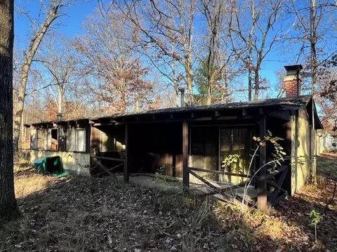 5033 E Cranberry Lk, Harrison, MI 48625