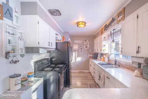 Kitchen - 6121 Corunna, Flint, MI 48532 photo 1 of 2