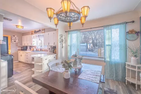 Dining - 6121 Corunna, Flint, MI 48532 photo 1 of 2
