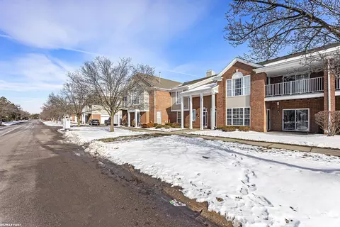45622 Warwick, Macomb, MI 48044 photo 3