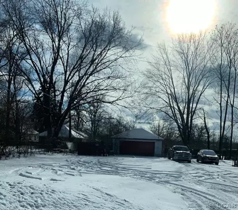 2400 Page, Jackson, MI 49203