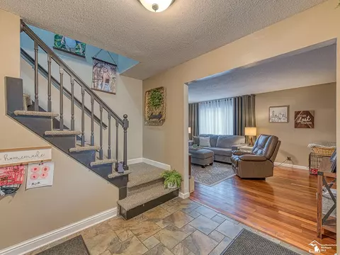Entry Way - 6697 Bennington, Temperance, MI 48182 photo 1 of 4