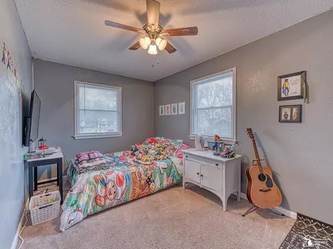 Bedroom - 6697 Bennington, Temperance, MI 48182 photo 3 of 8