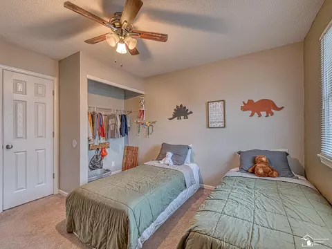 Bedroom - 6697 Bennington, Temperance, MI 48182 photo 2 of 8