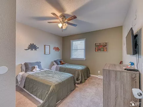 Bedroom - 6697 Bennington, Temperance, MI 48182 photo 1 of 8