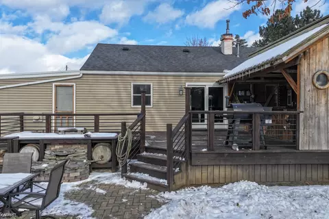 Exterior - 10114 E Mt Morris, Davison, MI 48423 photo 5 of 8