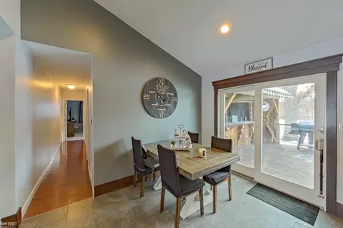 Entry Way - 10114 E Mt Morris, Davison, MI 48423 photo 1 of 3