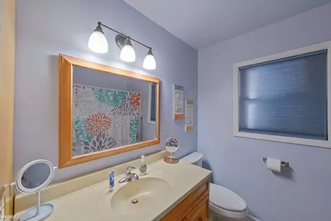 Bath - 10114 E Mt Morris, Davison, MI 48423 photo 1 of 4