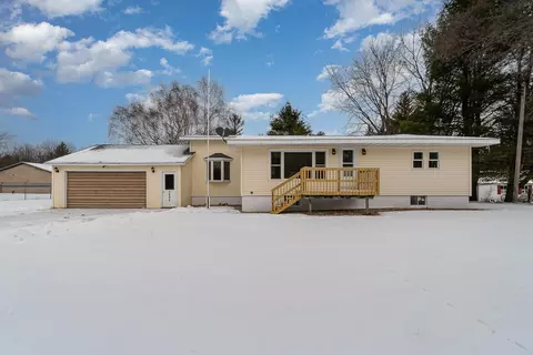 2498 Pine Riv, Standish, MI 48658