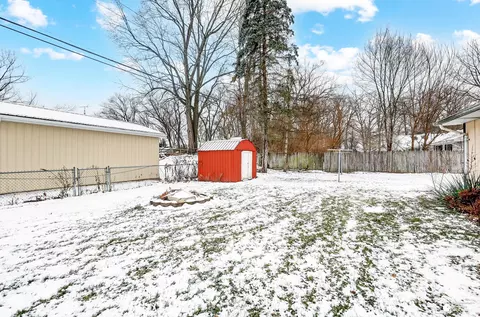 Exterior - 2341 Devonshire, Temperance, MI 48182 photo 10 of 12