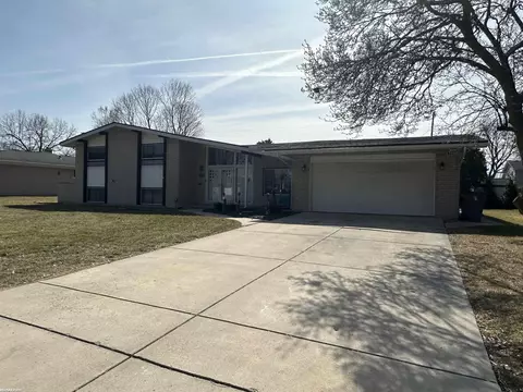 20246 Anita, Clinton Township, MI 48036