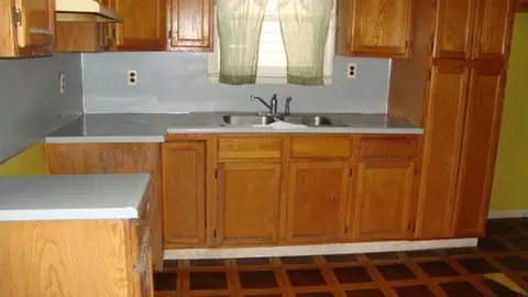 Kitchen - 1701 Bingham, Flint, MI 48506 photo 2 of 2