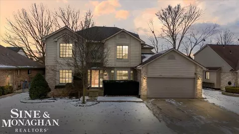 15762 Myrtle, Macomb, MI 48042