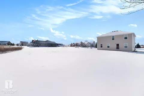 Exterior - 9069 Copper Rdg, Davison, MI 48423 photo 7 of 8