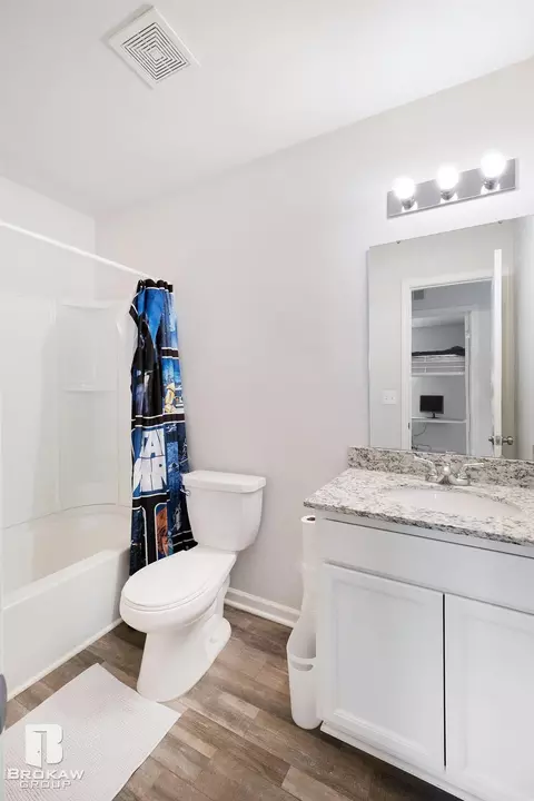 Bath - 9069 Copper Rdg, Davison, MI 48423 photo 2 of 2