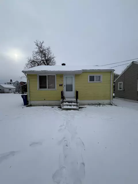 1101 Lincoln, Flint, MI 48507