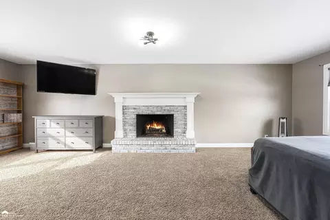 Bedroom - 3133 Beechtree, Flushing, MI 48433 photo 3 of 6