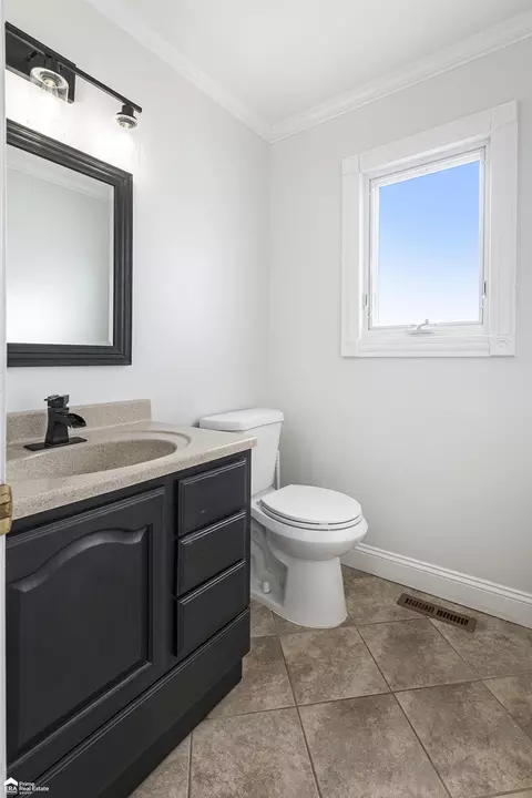 Bath - 3133 Beechtree, Flushing, MI 48433 photo 1 of 4